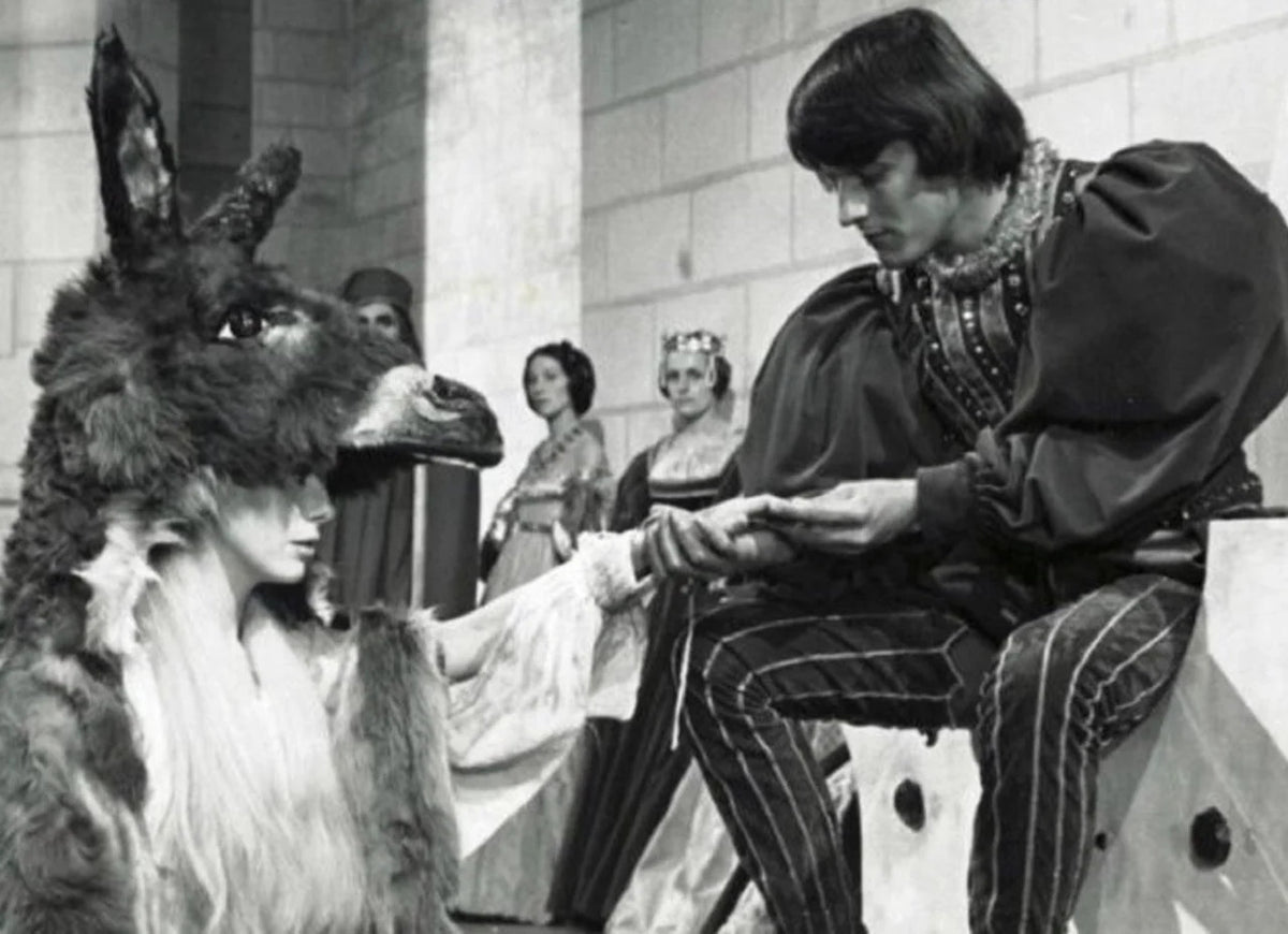 Photo Catherine Deneuve – Peau d’Âne (1970) – Scène Culte Conte Cinéma – 15×20