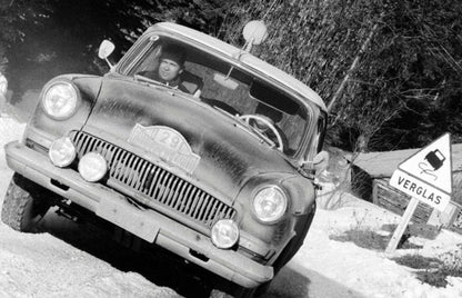 Photo Mosolov-Degtyarev – GAZ-21 Volga – Rallye Monte-Carlo 1964 – Neige – 15x20