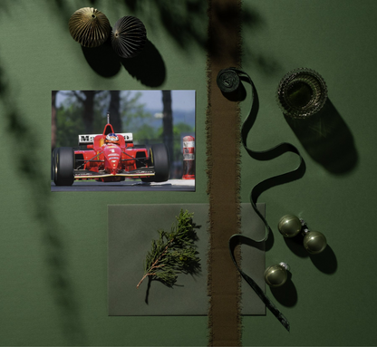 Photo Michael Schumacher – Ferrari F1 en pleine charge – Action racing – 15×20
